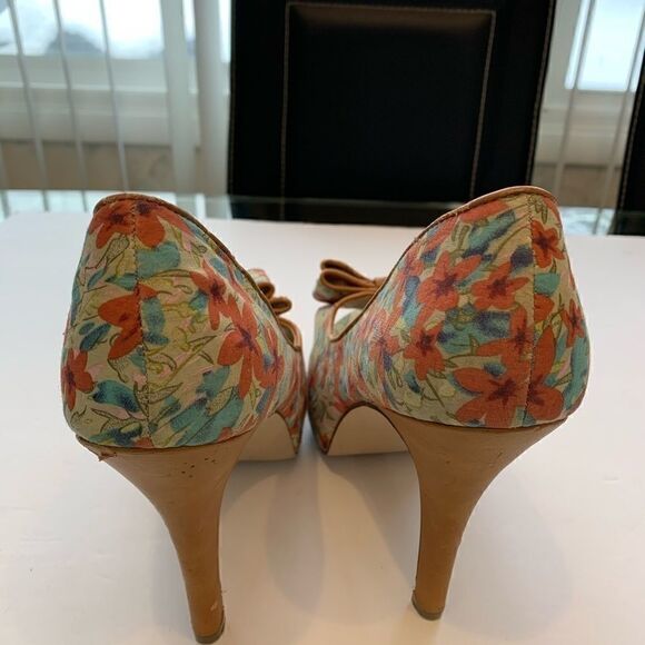 Madden girl fabric upper size 10. - Picture 5 of 8